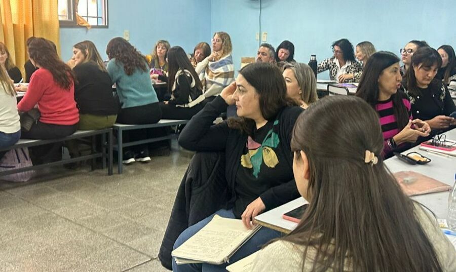 Es oficial el nuevo reglamento para suplencias en Educación de Jóvenes y Adultos