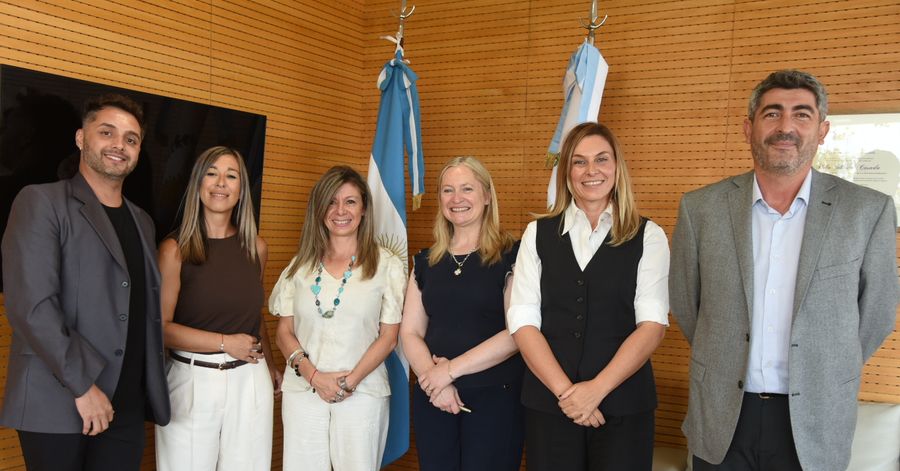 La DGE firmó un convenio de continuidad educativa con la Universidad Siglo XXI
