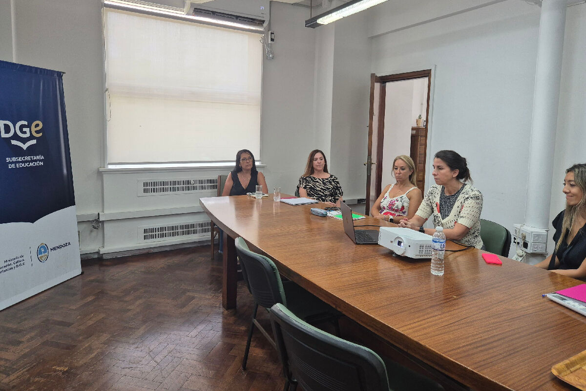 El CEBJA Izuel de San Rafael realizó una emotiva celebración por el acto de egresados 2025