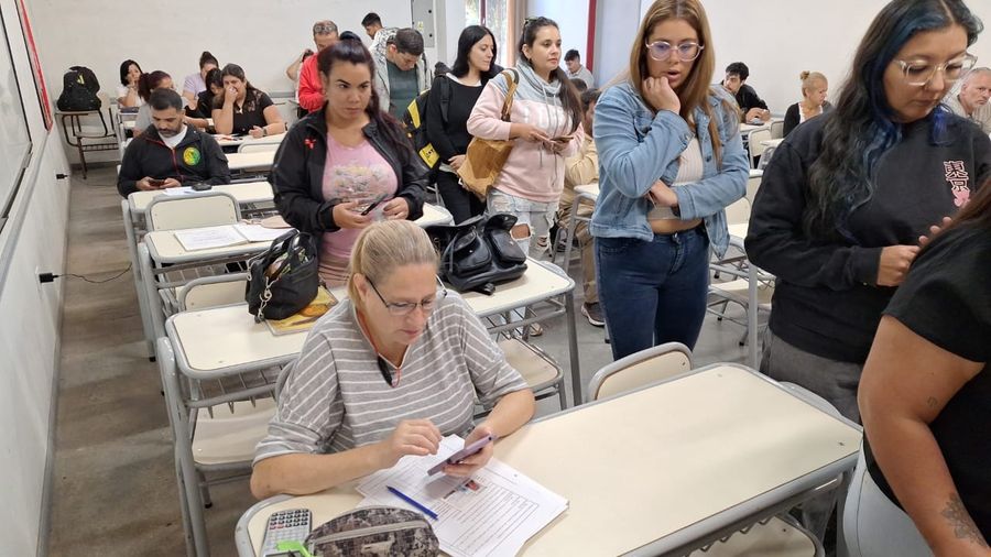 Comenzaron los exámenes de ingreso a tecnicaturas para mayores con secundario incompleto