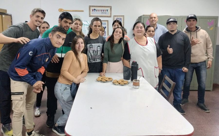 El CEBJA 3-015 fortalece la educación y la salud alimentaria