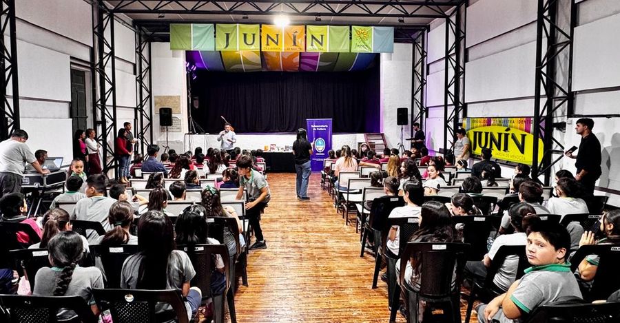 Junín fue sede de un nuevo encuentro por el Mes de la Lectura en Voz Alta