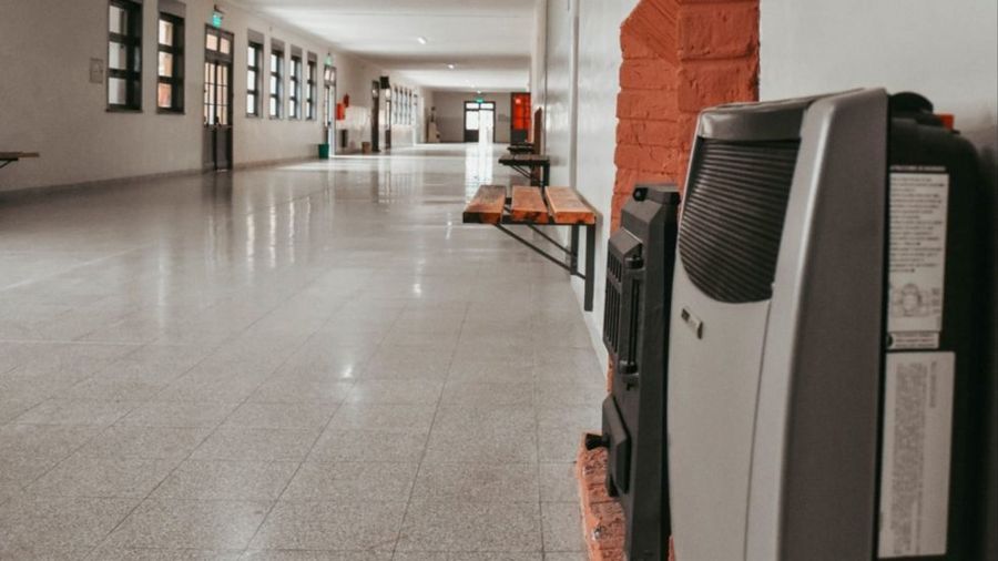 El Gobierno depositó $980 millones para garantizar la calefacción en todas las escuelas de Mendoza