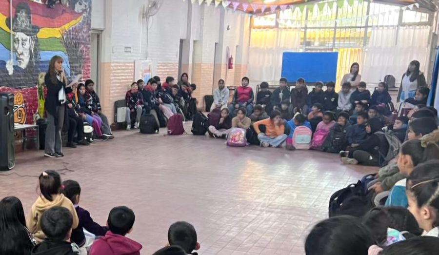 La escuela Tupac Amaru de San Martín promueve prácticas lectoras creativas