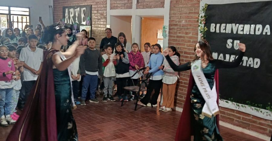 La escuela Pedro de Mendoza se vistió de vendimia