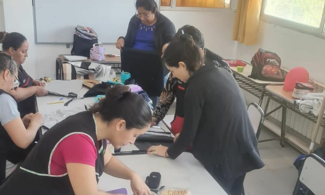 El CCT 6-065 trabaja en proyectos educativos que promueven intervenciones innovadoras
