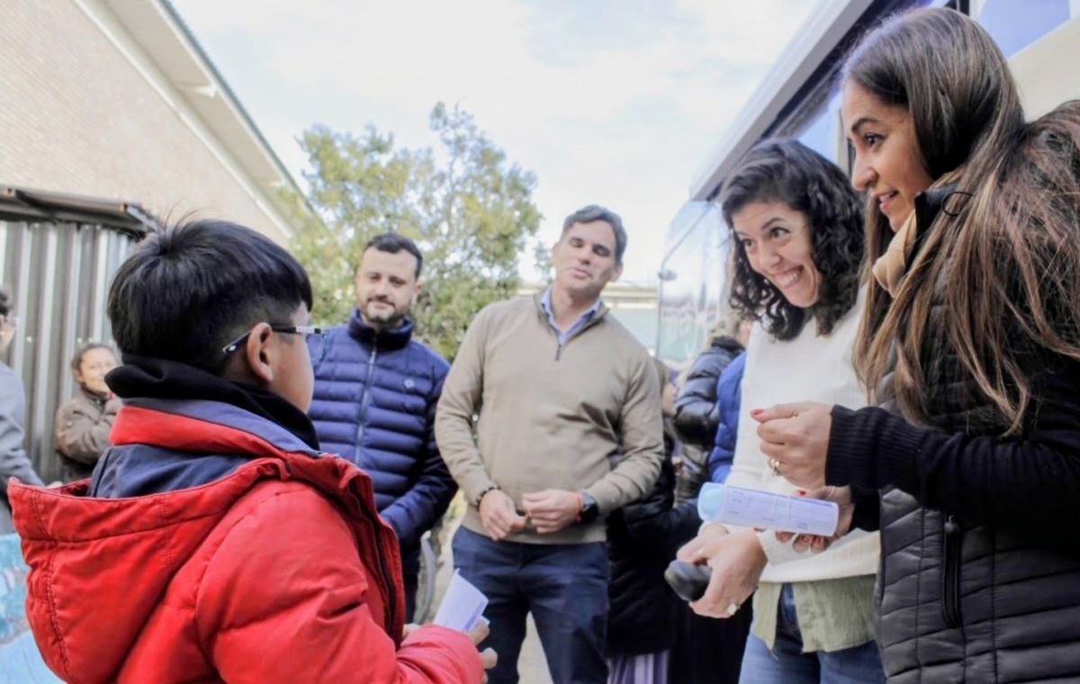 Programa Nacional: Ver para ser libres - entrega de anteojos - San Rafael - Estudiantes - alumnos de primaria- salud visual