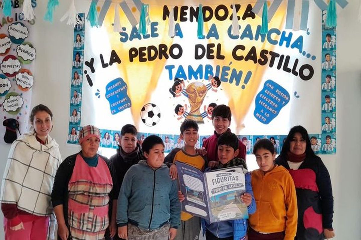 Estudiantes- cartelera-actividades sobre el mundial de fútbol
