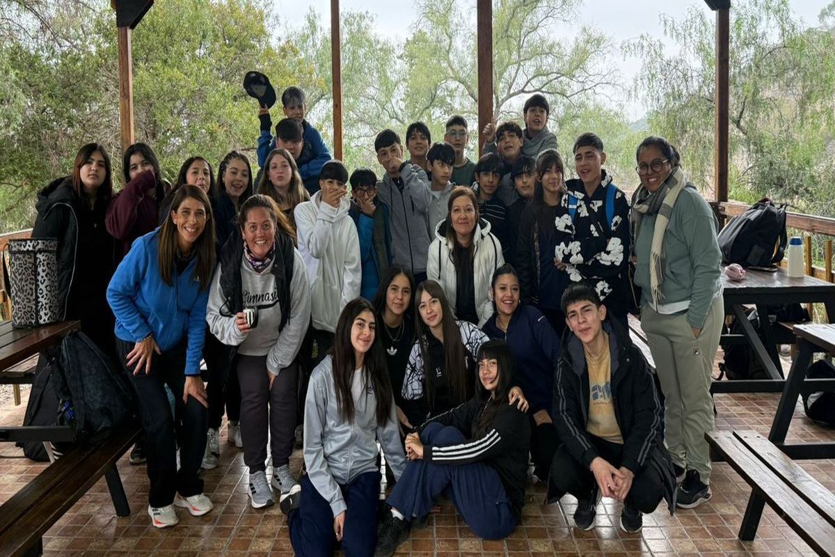 estudiantes- aire libre- proyecto educativo (6) estudiantes- aire libre- proyecto educativo