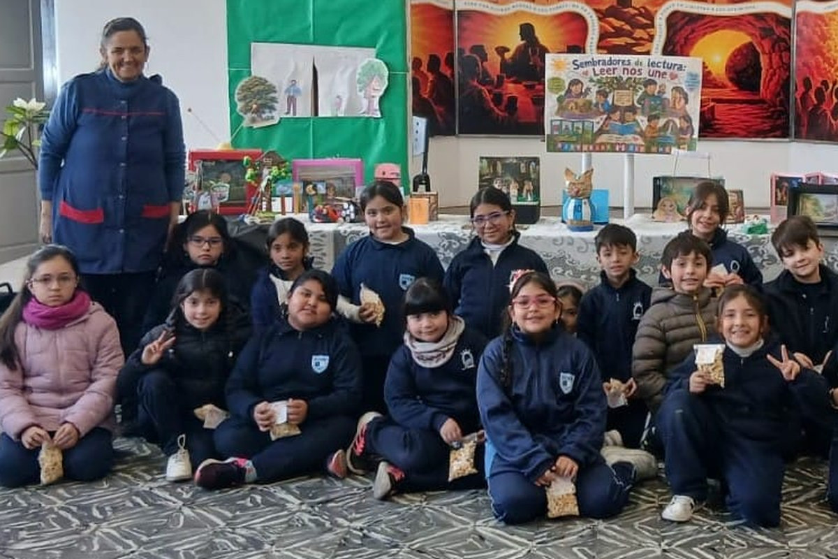 Estudiantes-docentes-aula