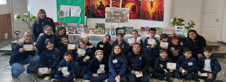 Estudiantes-docentes-aula