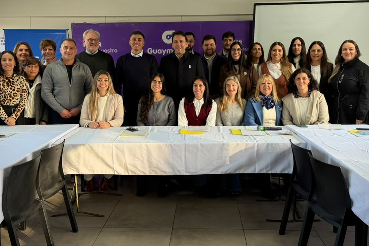 encuentro-autoridades-escolares y municipales