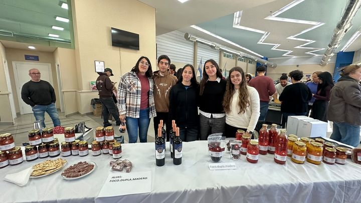 escuelas técnicas exhibieron sus producciones