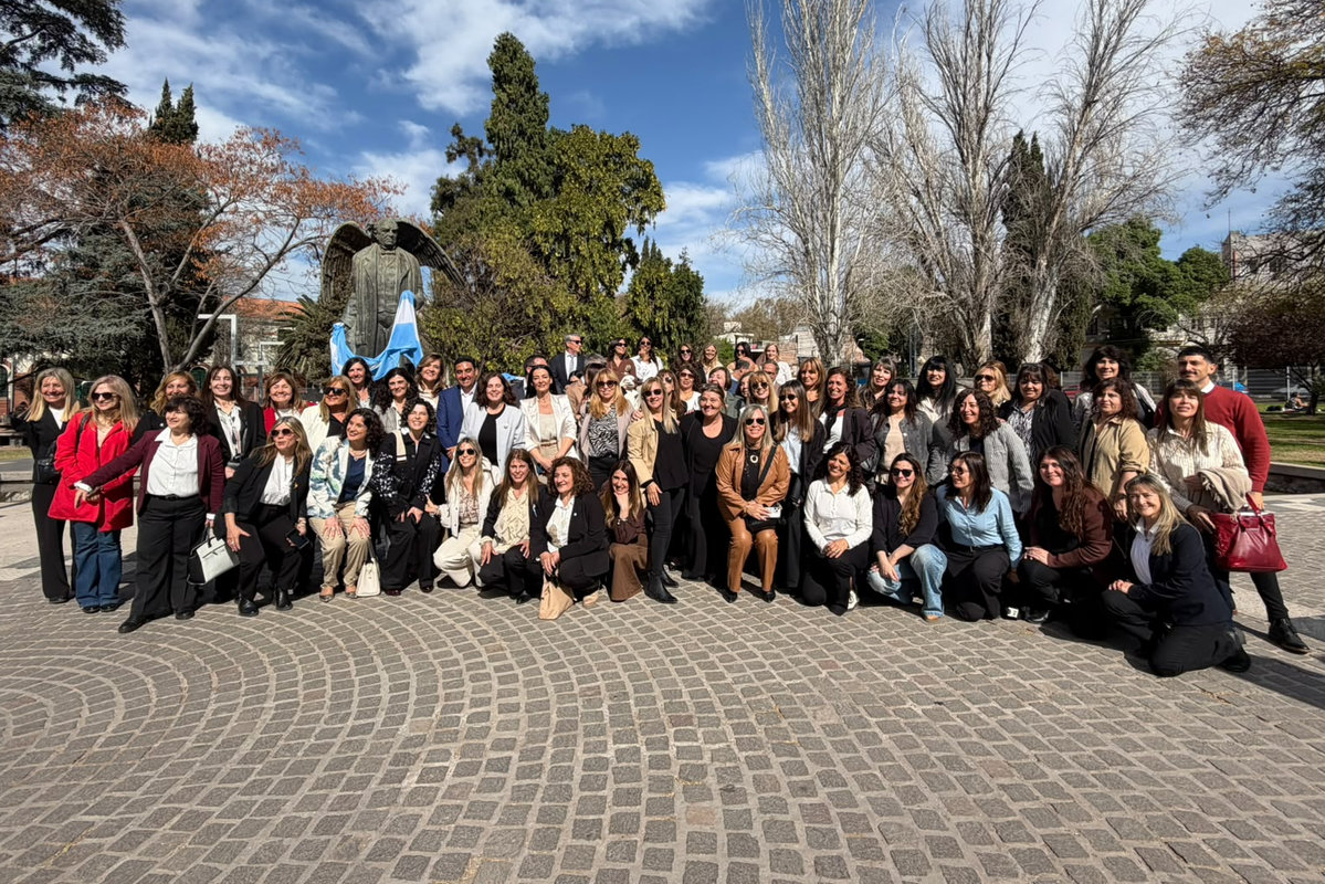 La DGE reafirmó su compromiso con la educación en un emotivo homenaje a los docentes