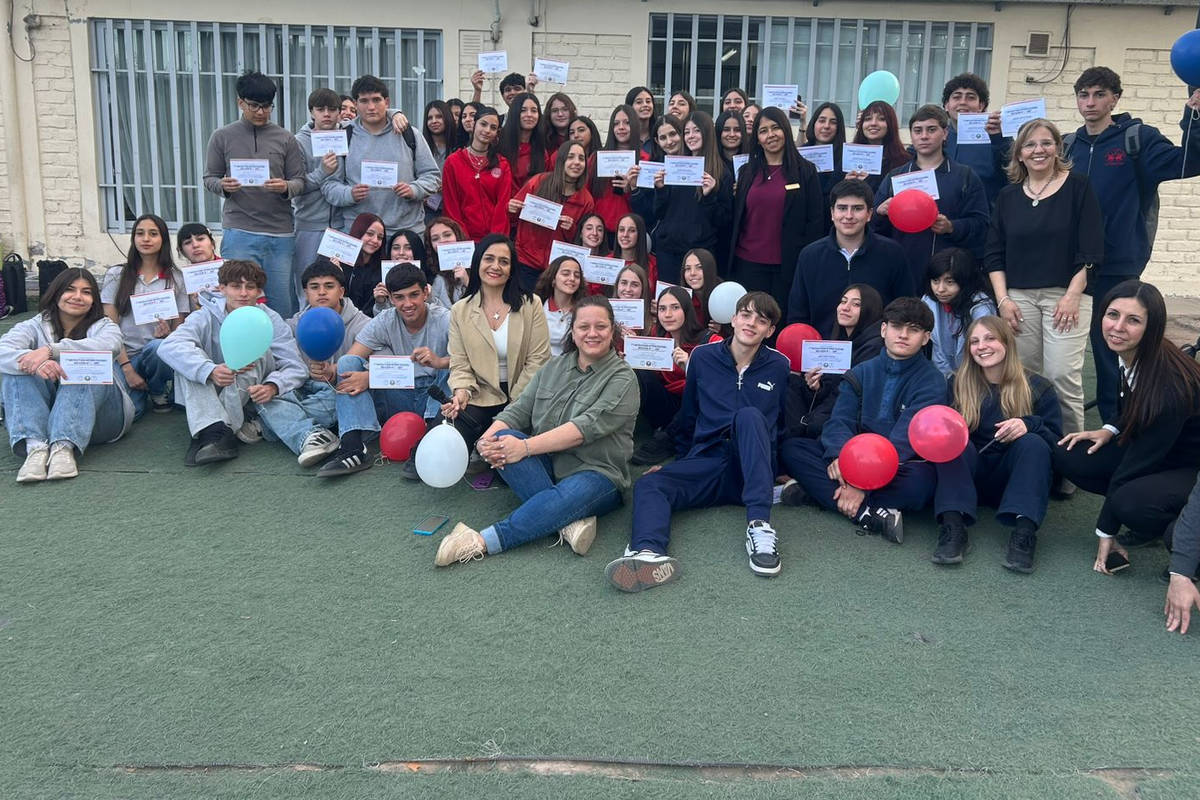 Estudiantes de Secundaria participaron del tercer encuentro intercolegial Hackathon