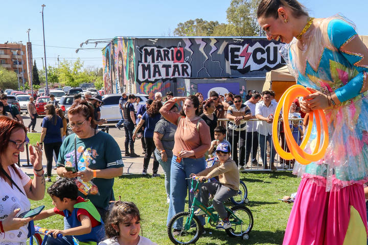García Zalazar entregó 150 bicicletas a estudiantes de Salas de 5 años
