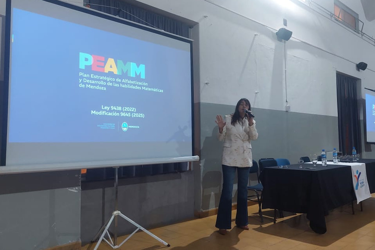 Se realizó una jornada sobre alfabetización para estudiantes de los profesorados docentes