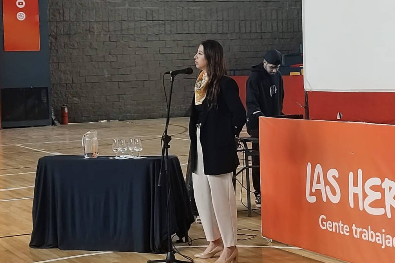 charlas sobre violencia digital y grooming