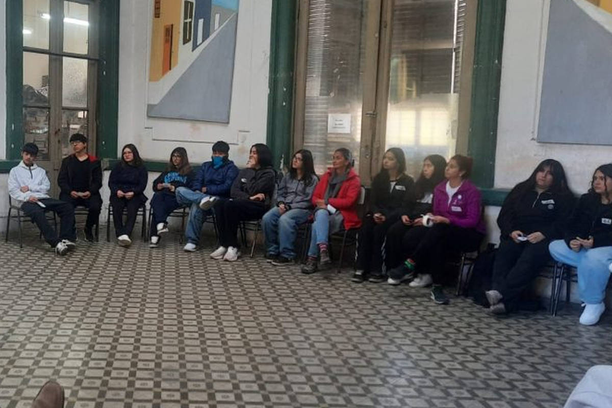 Adolescentes de 36 escuelas mendocinas crean proyectos audiovisuales para cuidar la salud mental