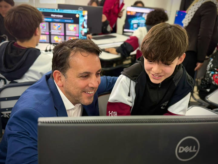 DGE y Las Heras inauguraron un aula de formación digital e IA
