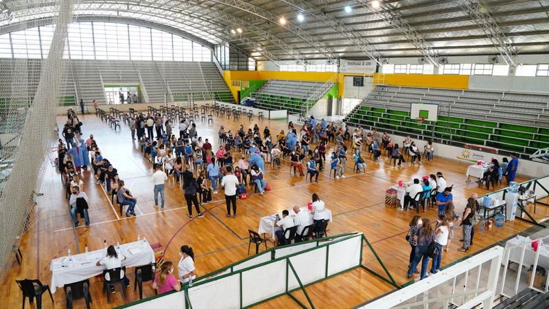 15 mil docentes se vacunaron contra el COVID (1)