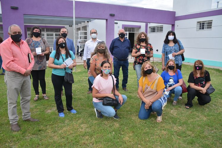 15 mil docentes se vacunaron contra el COVID (2)