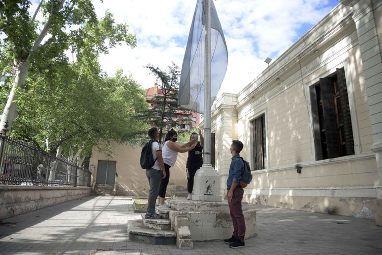 Dirección General de Escuelas - Apoyo a las trayectorias escola